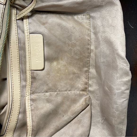 MK Michael Kors signature logo embossed tote shoulder bag - Picture 2 of 14